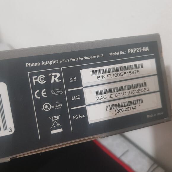 Cisco Small Business PAP2T-NA Internet Phone Adapter with 2 VoIP Ports - Picture 4 of 8